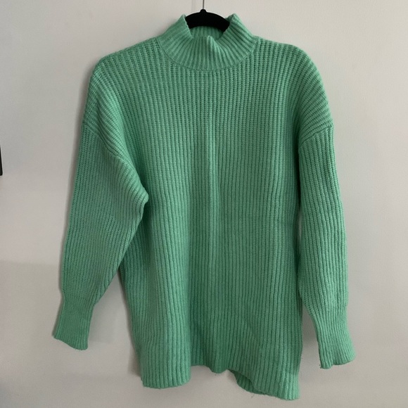NEW MONKI Oversized Sweater - Picture 3 of 5